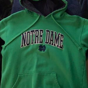 Men’s Size medium 101N Notre Dame sweatshirt